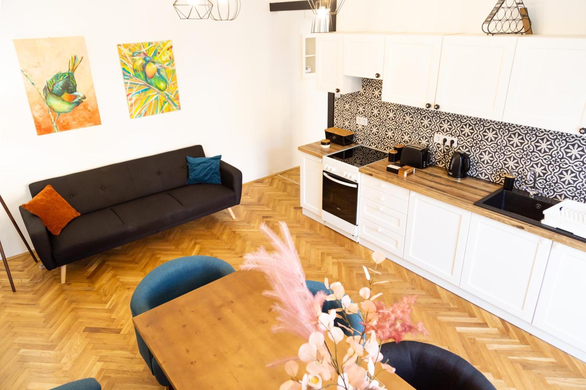 Art Home Eger Esterno foto